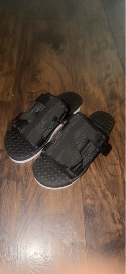 Dior slides