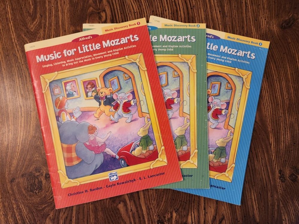 Music for Little Mozarts Discovery Book Set
