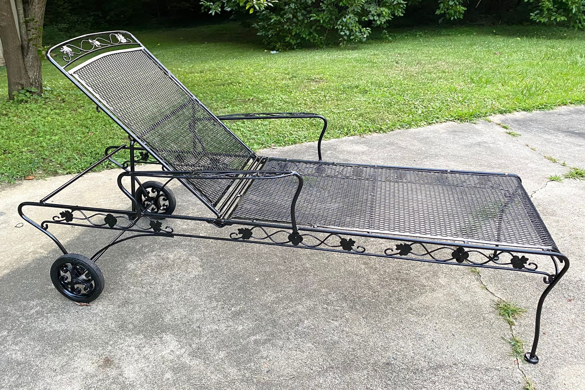Vintage Wrought Iron Chaise Lounge