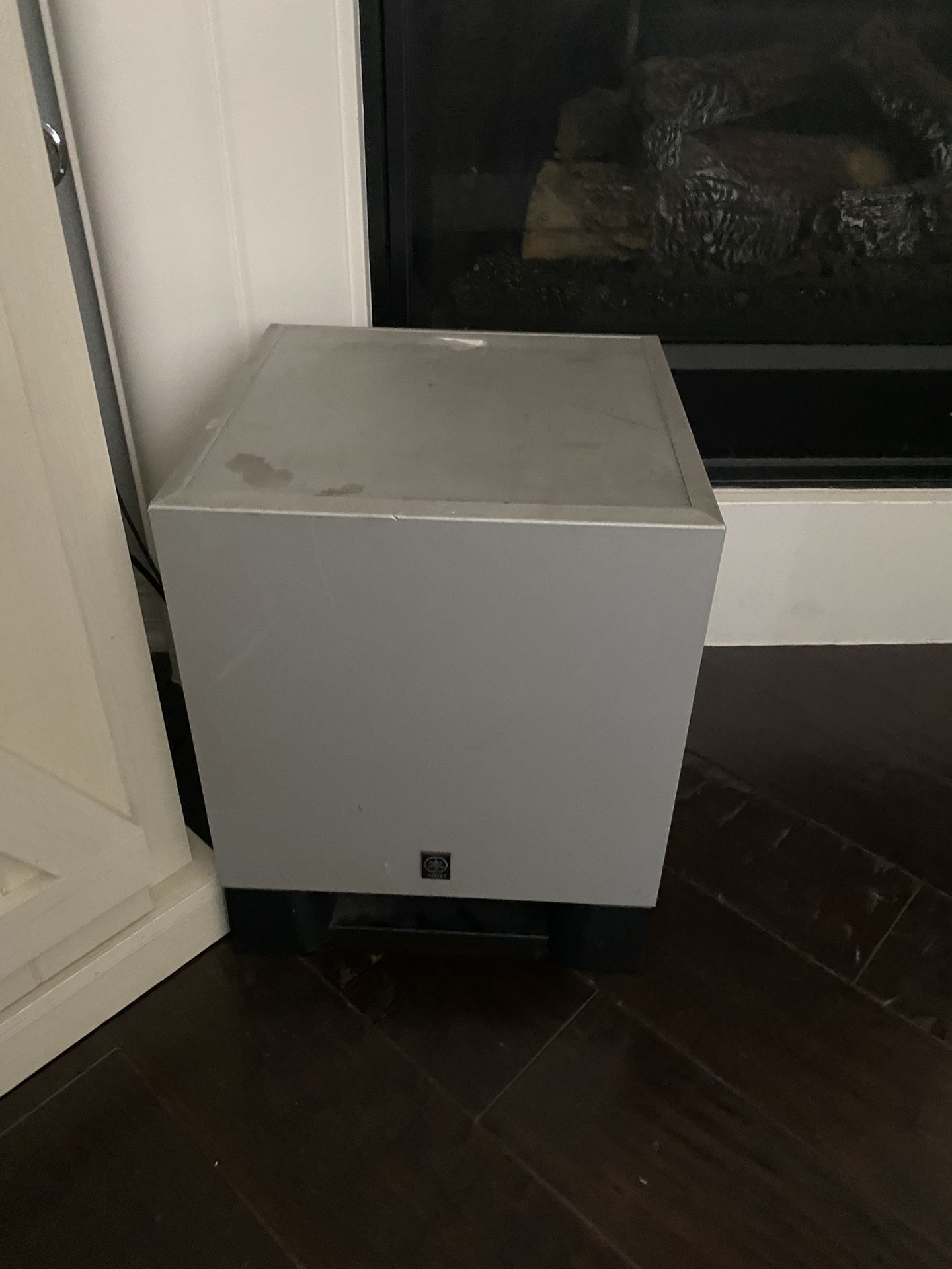 Yamaha subwoofer