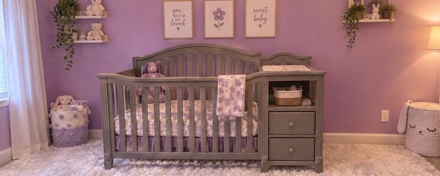 Convertible grey crib