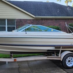 1984 Bayliner 1950 Capri