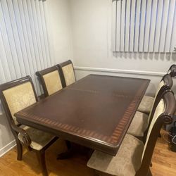 Wood Extendable Dining Table And 6 Chairs