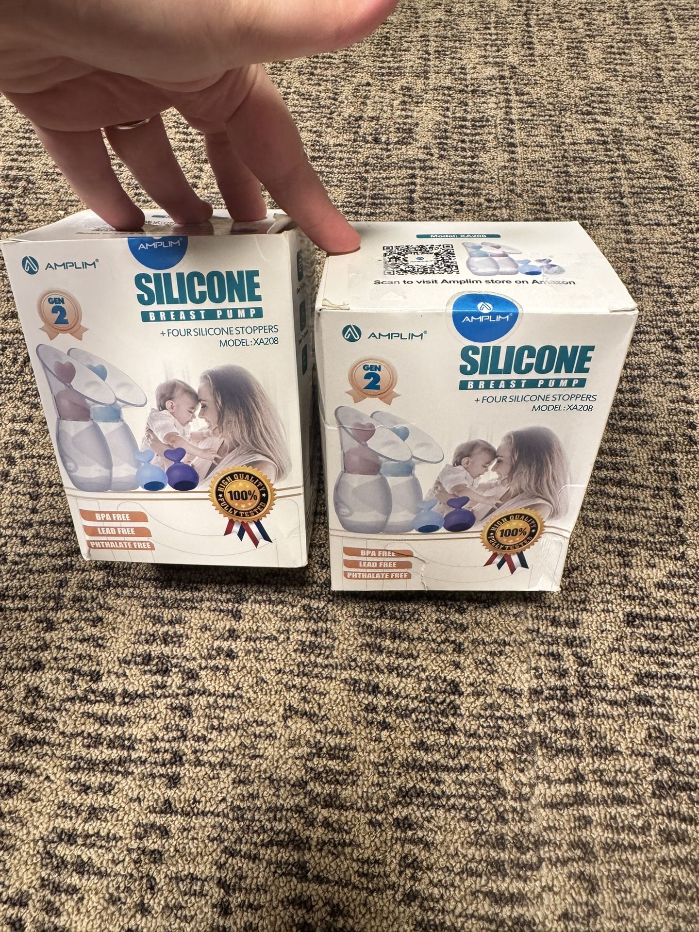 Haakaa ( Silicone Breast Pump )