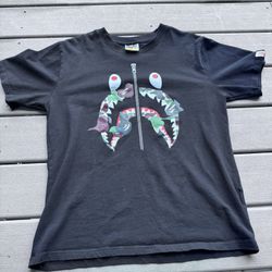 Bape Tee w Camo Logo Size L