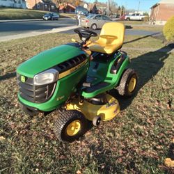 LIKE NEW, JOHN DEERE E120 HYDRO AUTOMATIC RIDING MOWER 