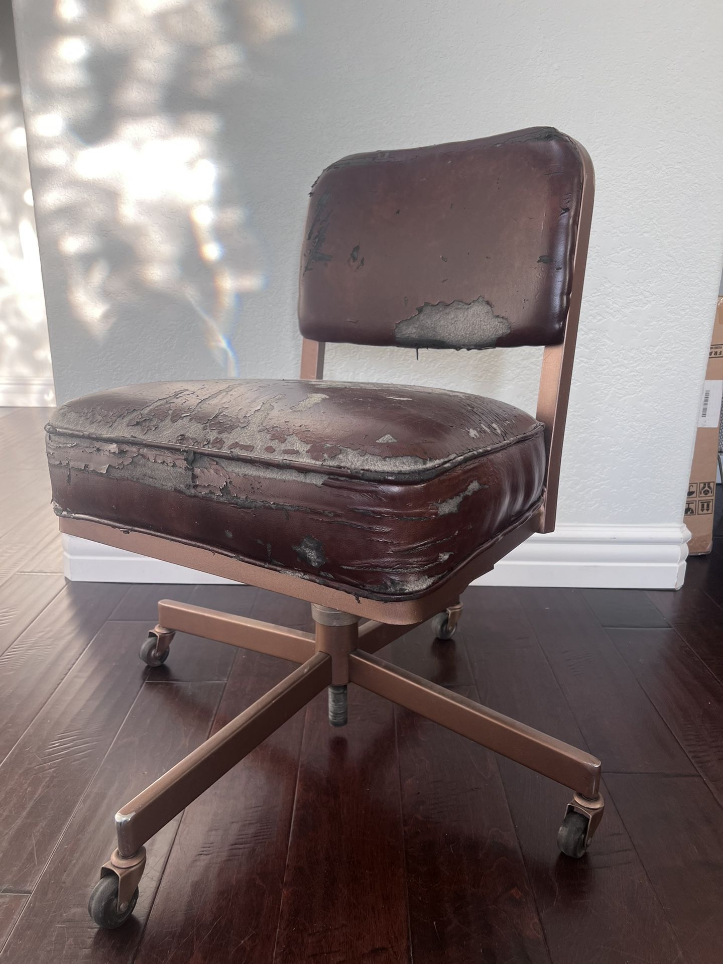 Mid century office chair . Mid century tanker chair