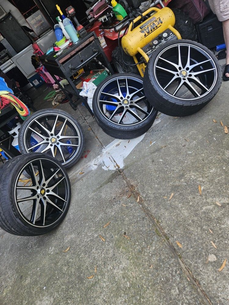 Los Conpre Para Un Honada Civin Pero No Le Quedan Esta.n Grandes Son 20