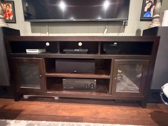 Media/entertainment TV stand