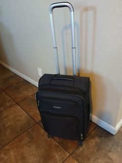 Samsonite Black Carry-On Spinner Luggage