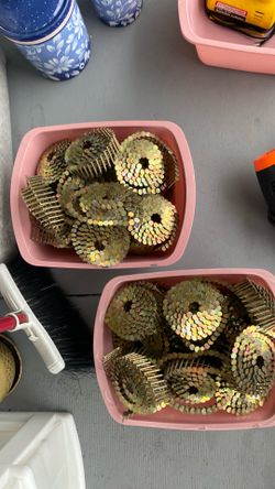 Coil roofing nails