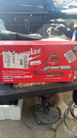 Milwaukee M2 grease gun new