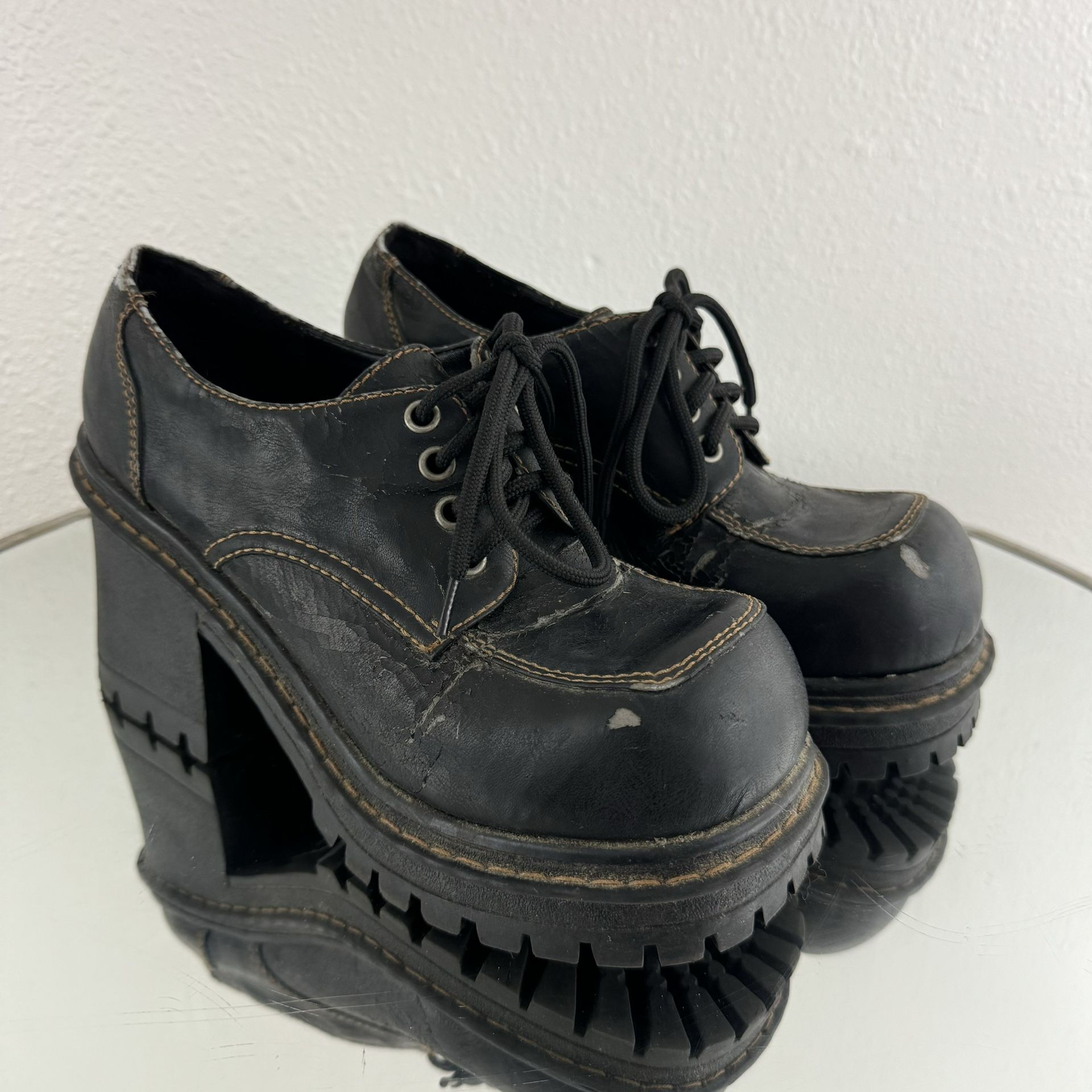 SODA Vintage Y2K Black Faux Leather Chunky Platform Lace Up Heeled Oxford Shoes