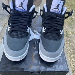 Jordan 4 retro