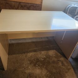 Free  Desk