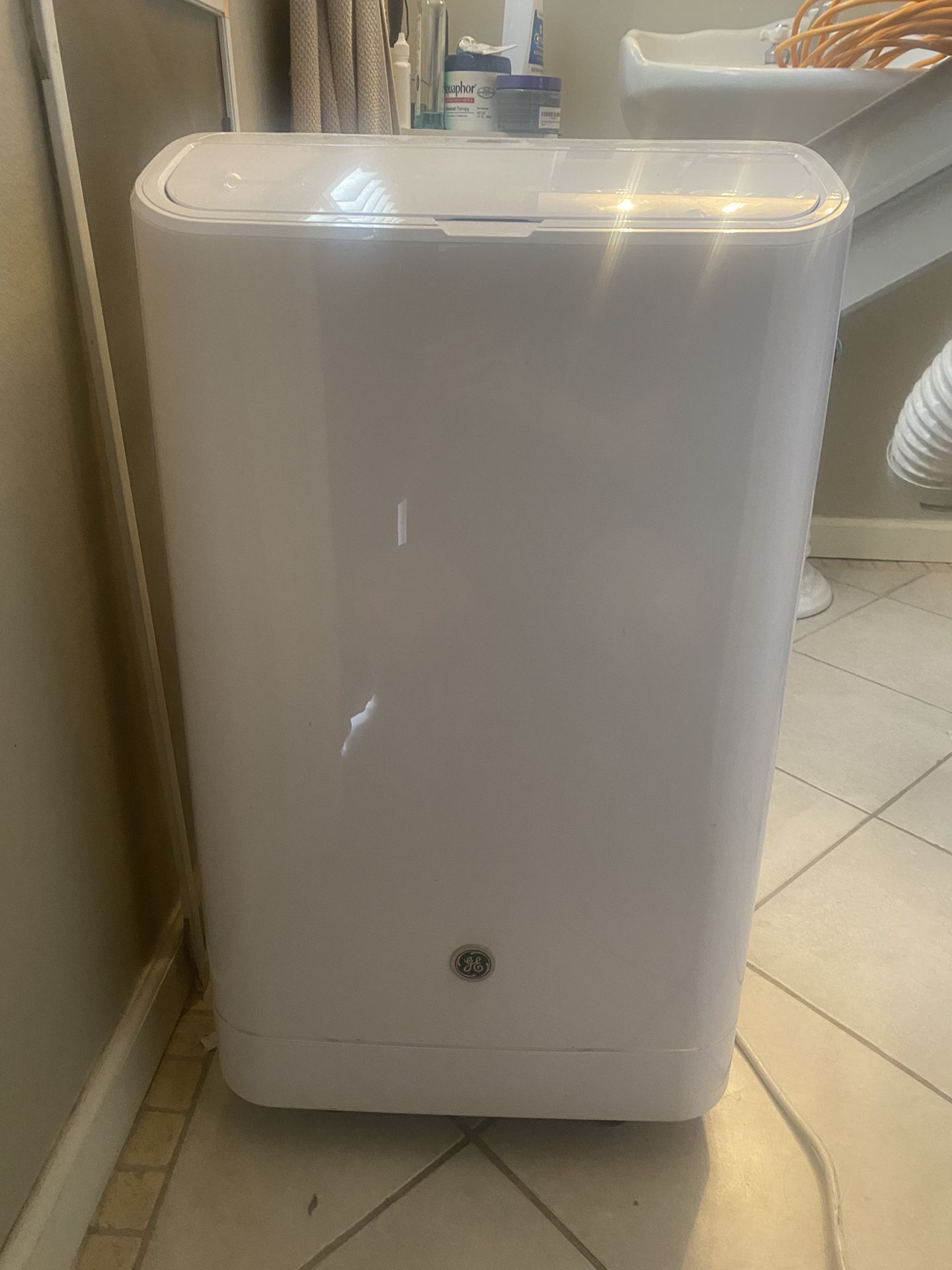 GE portable Air Conditioner 