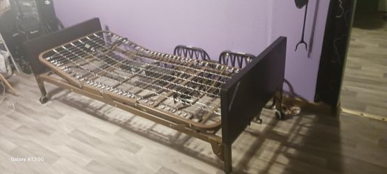 Electric hospital bed