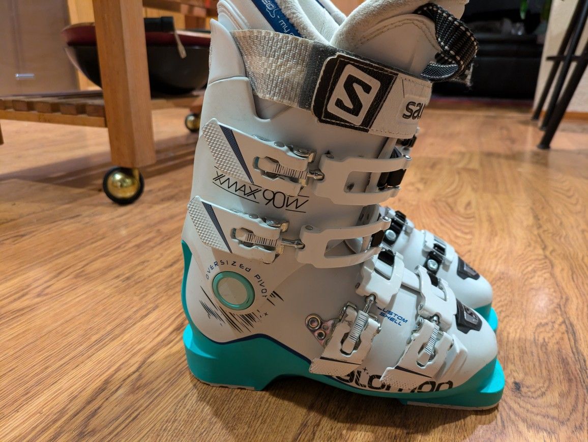 Salomon Xmax 90W Women's Ski Boots Size 22.5
