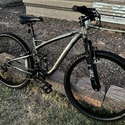 27.5” Mountain Bike New!!