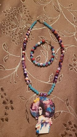 Multi color necklace set