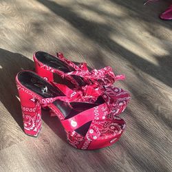 High Heels Pink Bandanna Heels Size 10 20$
