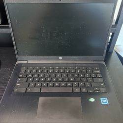  Laptop HP Chromebook comes with the charger
