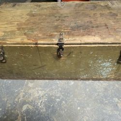 WWll Army Trunk