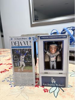 Freddie Freeman Walk Off HR Bobbleheads
