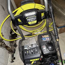 Ryobi 3200 PSI Pressure Washer 