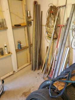 5. 5 1/2 Inch Chainlink Post