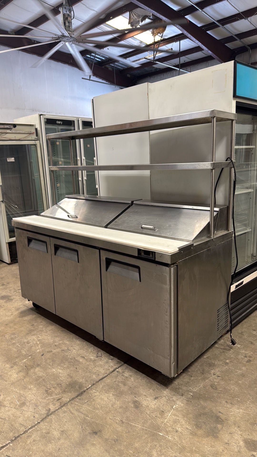 Refrigerated Sandwich Preptable w shelf