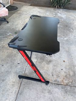 AVAILABLE - Gamer Desk (Used) With Measurements - Pick Up Only (Lynwood)