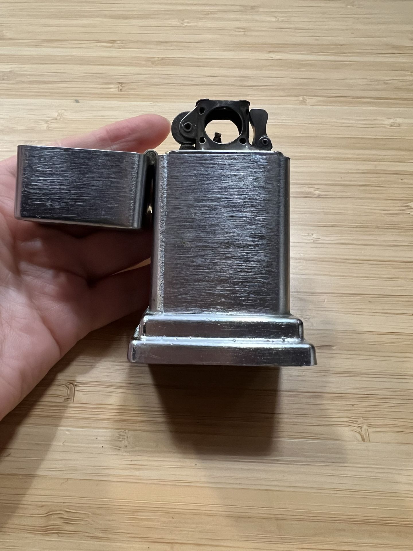 Old Vtg ZIPPO