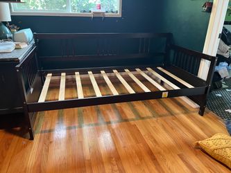 Twin bed frame