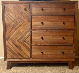 4 pc Cal King Bedroom Set