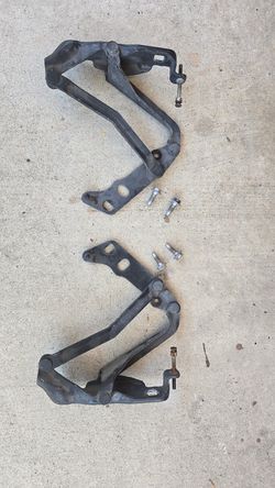 97-04  Corvette Hood Brackets OEM
