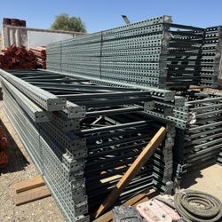 Pallet racking (Bakersfield CA) 