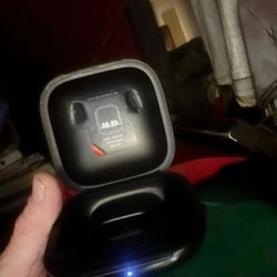 PowerBeats Pro Beats By Dre charging Case  For Sale Slightly Used OfferUp