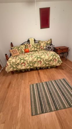 Day bed