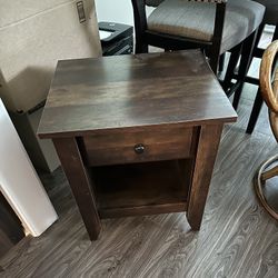 Wood End Table x 1