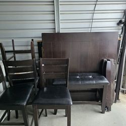 Dining room Table For 6