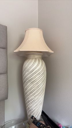 Floor lamp