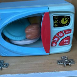 Child’s Baking Oven