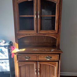 China Cabinet / Sideboard and Hutch