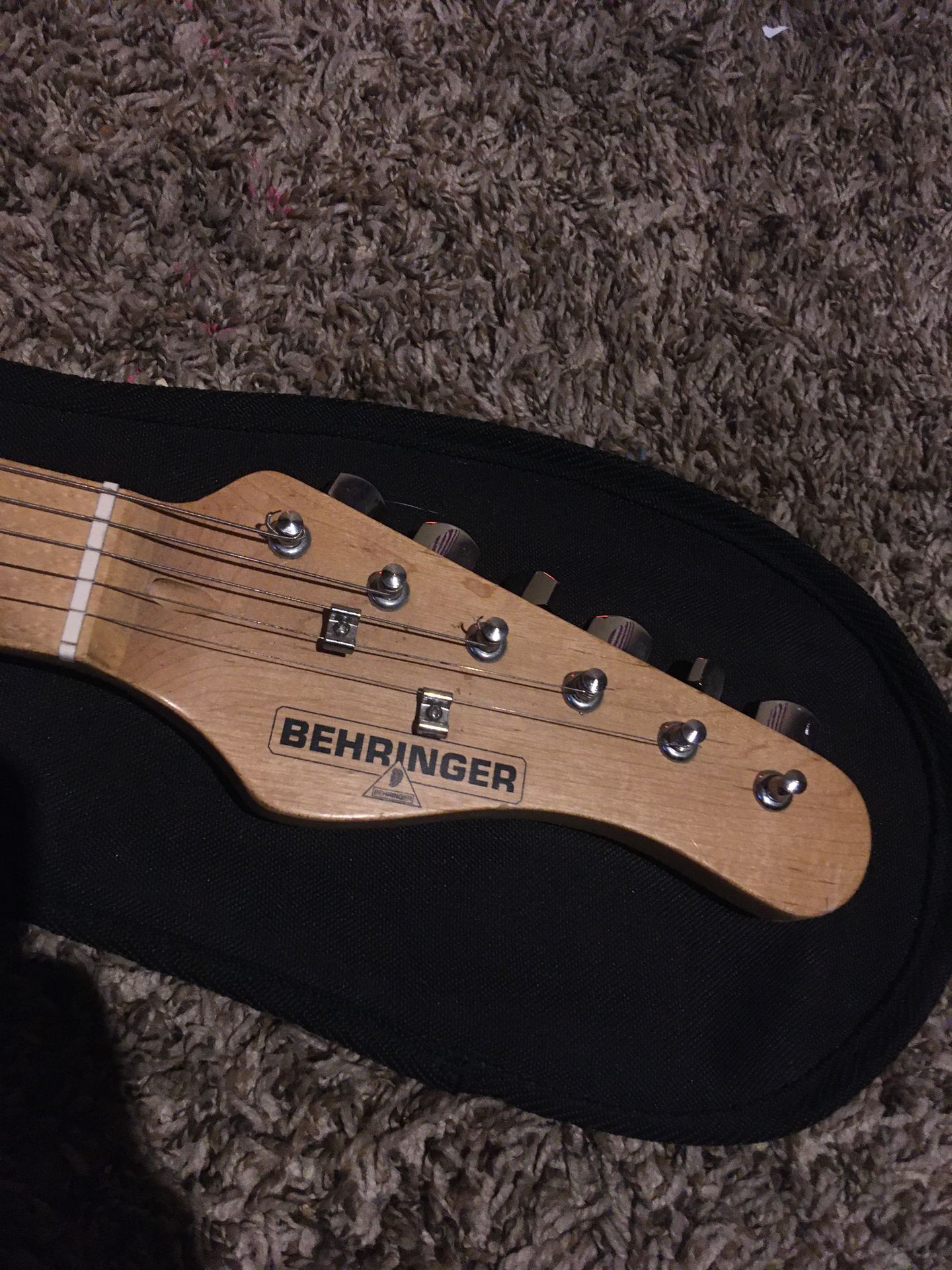 Electric guitar