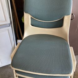 Cushion Chairs That Lock Together