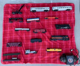 Vintage Lionel train Set- 1950s… amazing collection must sell