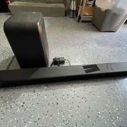 Insignia Sound Bar And Subwoofer With Remote