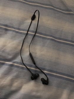 headphones (WIRELESS) without box