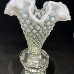 VTG Fenton White hobnail Opalescence Iridescent Vase 5"tall  W 5" opening at top
